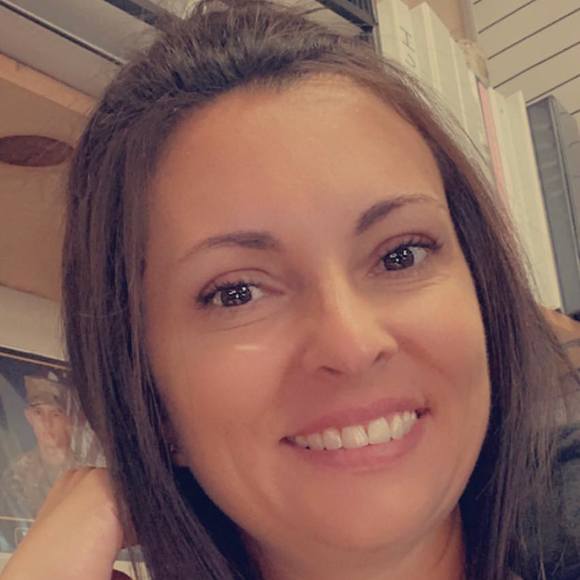 Profile Picture of Tori Boone (@toriboone4) on Poshmark