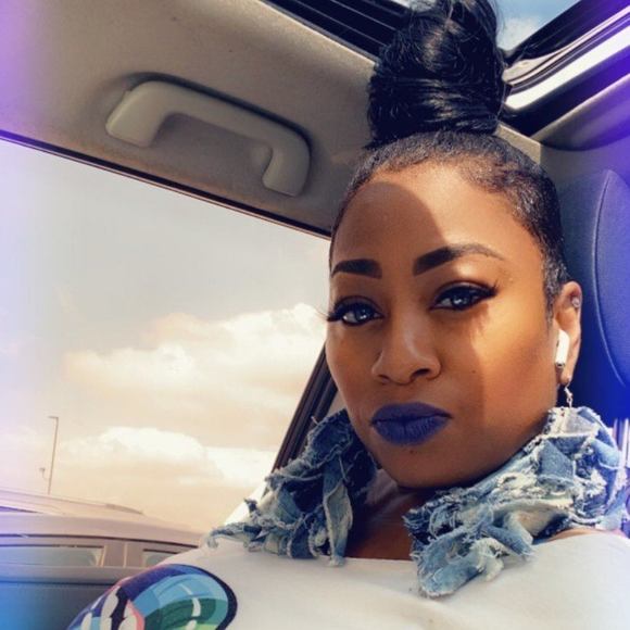 Profile Picture of Stacey Woods (@woodss05) on Poshmark