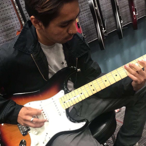 Profile Picture of Bryant Cuevas (@cesarcaves) on Poshmark