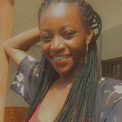 Profile Picture of Aya La Go (@reine_desiree) on Twitter