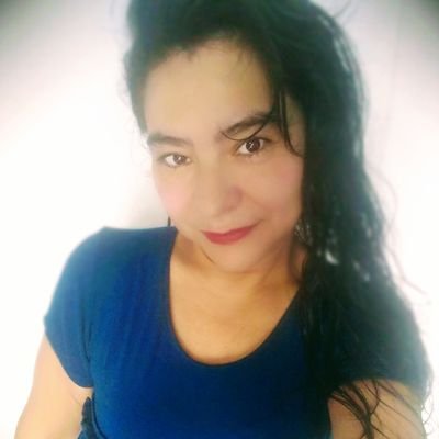Profile Picture of Claudia Leal (@claudialeal1003) on Twitter