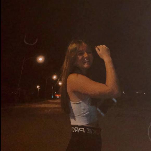 Profile Picture of Megane Brissette (@meganebrissette) on Poshmark