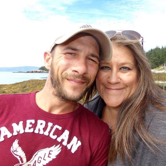 Profile Picture of Joe Barry (@joe_barry) on Poshmark