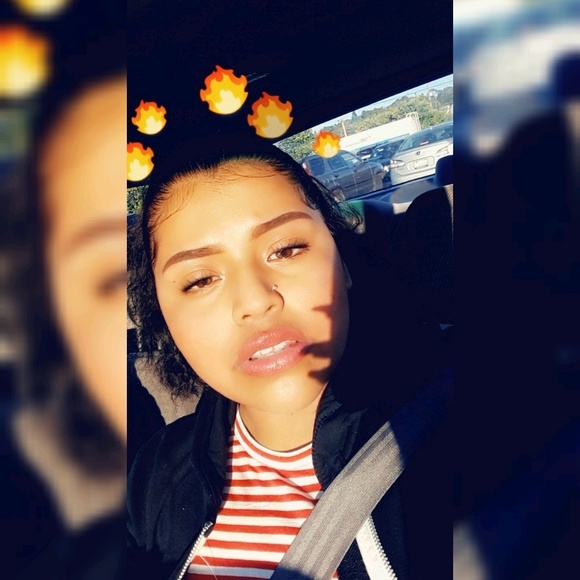 Profile Picture of Yessica Pascual flores (@yessicaxflores) on Poshmark