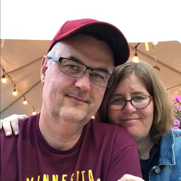 Profile Picture of Jon Tofte (@jon504) on Poshmark