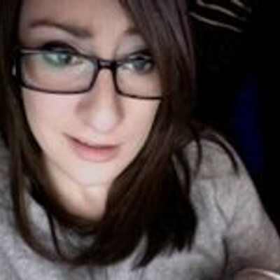 Profile Picture of Robyn Larsen (@Laragt555) on Twitter