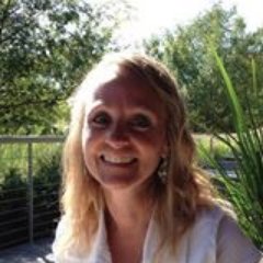 Profile Picture of LITE3D (@MarthaDent6) on Twitter