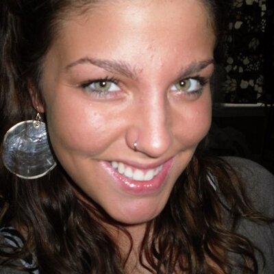 Profile Picture of Danielle Blakeman (@freenola) on Twitter