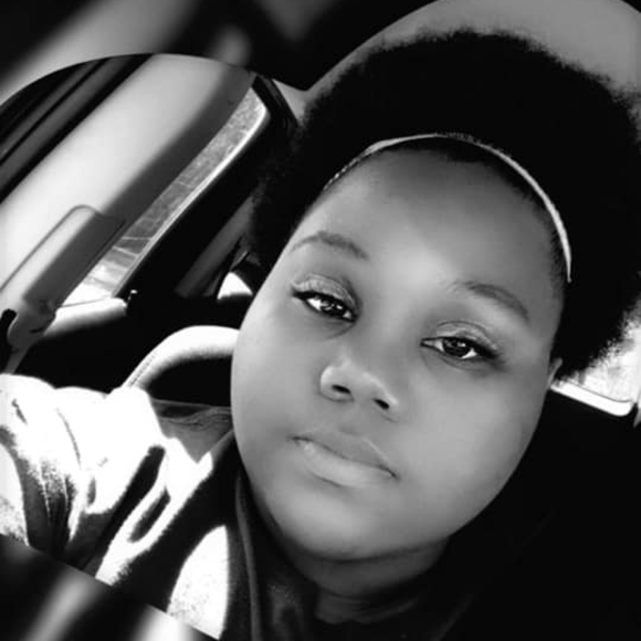 Profile Picture of Tyiesha Jenkins (@tyiesha98) on Poshmark