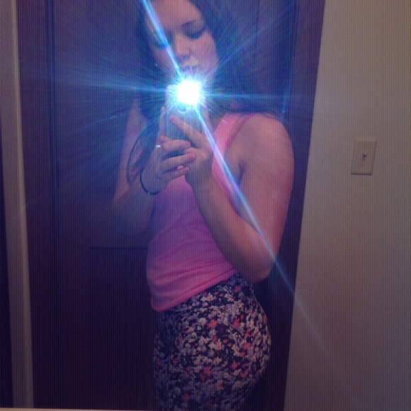 Profile Picture of Mckenna Brieske (@brieskemckenna) on Poshmark
