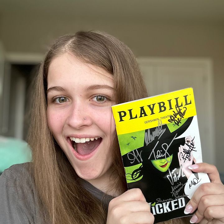 Profile Picture of   Lindsay is one of my... (@broadway._.fan) on Tiktok