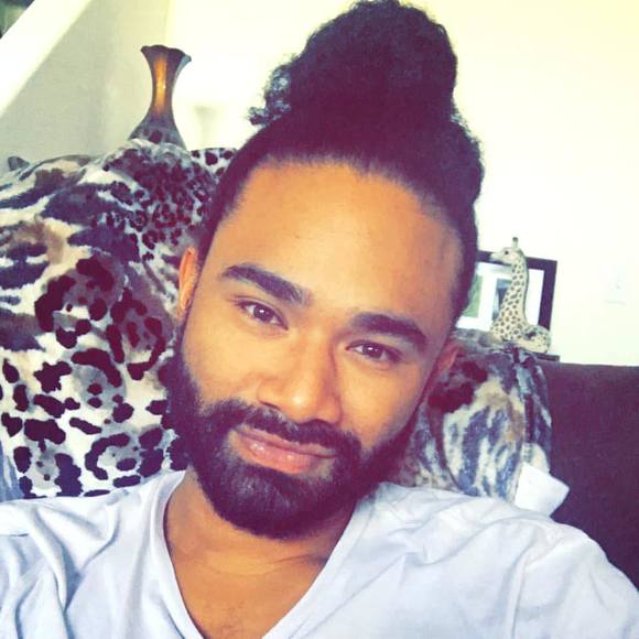 Profile Picture of Matthew Mabone (@mabone) on Poshmark