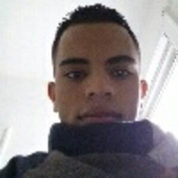 Profile Picture of Yousef Hassan (@you21sef7) on Poshmark