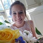 Profile Picture of Laura Shore (@bobthechickenovo) on Instagram
