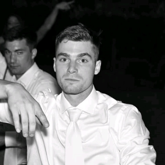 Profile Picture of Cody Fox (@cfixy) on Poshmark