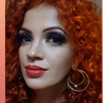 Profile Picture of Cibele Lorençone (@CibeleLorencone) on Twitter