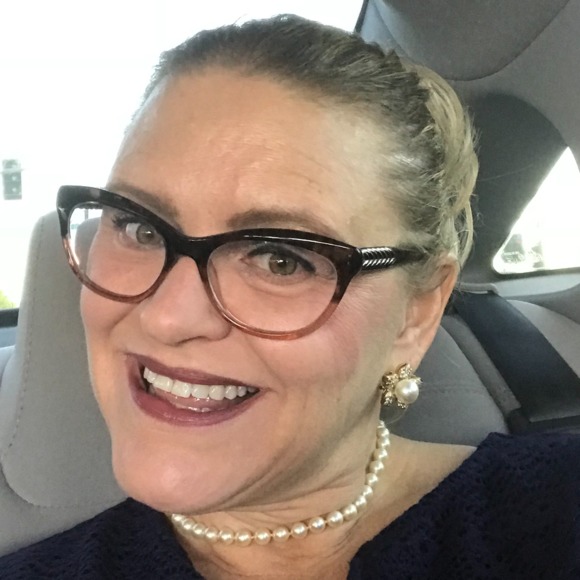 Profile Picture of Nicole Maslesa (@nmaslesa) on Poshmark