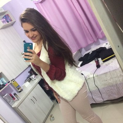 Profile Picture of Lauren Alves (@laurenalves9) on Twitter