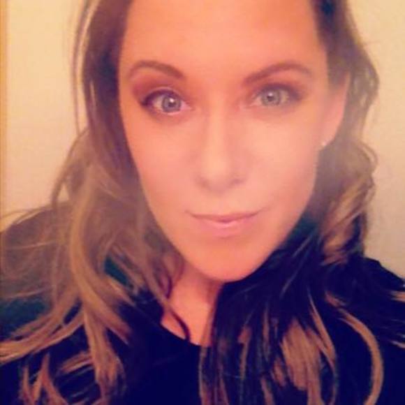 Profile Picture of Crystal Cramer (@cramer8) on Poshmark