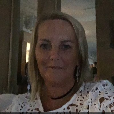 Profile Picture of Alison Faulkner (@aceygirl70) on Twitter