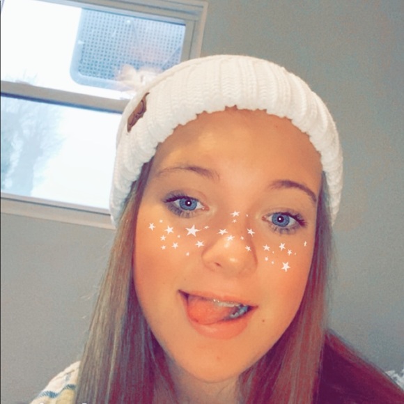 Profile Picture of Jordan Surber (@jordan_surber) on Poshmark