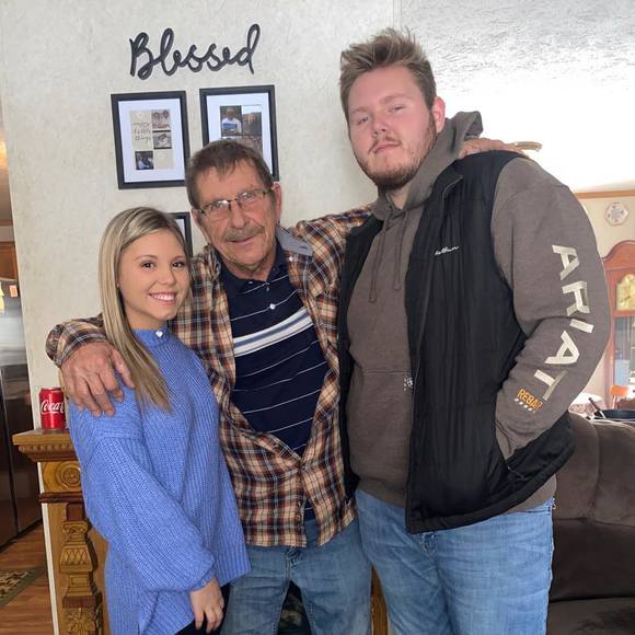 Blake Hammonds - Poshmark Profile Picture of Blake Hammonds (@blakehammonds) on Poshmark