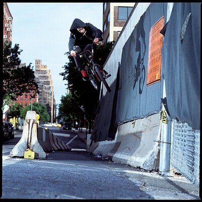 Profile Picture of Mike Osso (@MikeOssoo) on Twitter