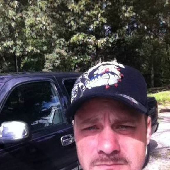 Profile Picture of Kevin Hosea (@kevinleehosea) on Poshmark