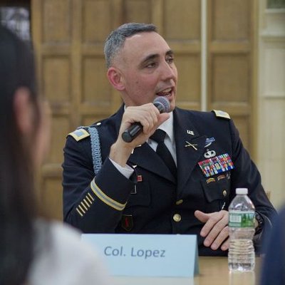 Profile Picture of Eric Lopez (@EricLopezxx) on Twitter