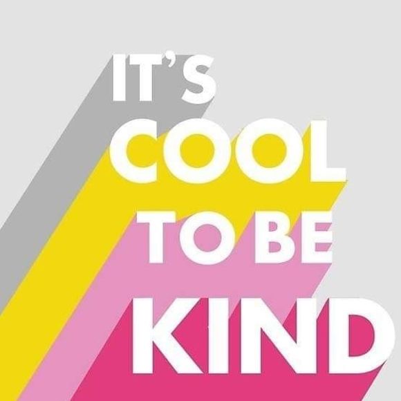 Profile Picture of Annette Noldy (@aneete) on Poshmark