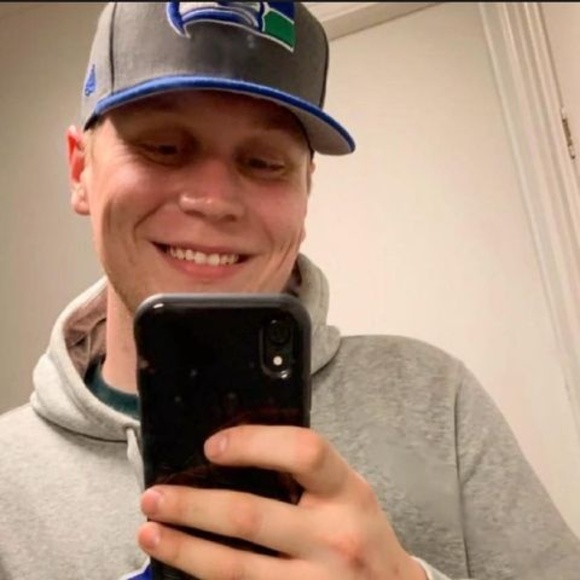 Profile Picture of Brenton Bredlau (@brentonbredlau) on Poshmark