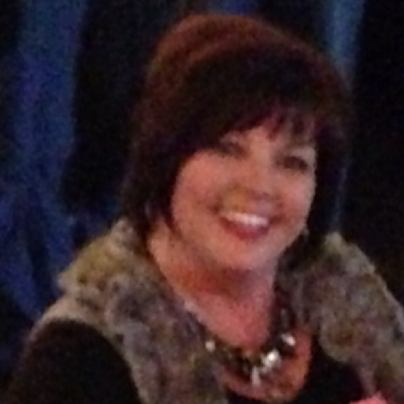 Profile Picture of Terri Wasinger (@terriwasinger) on Poshmark