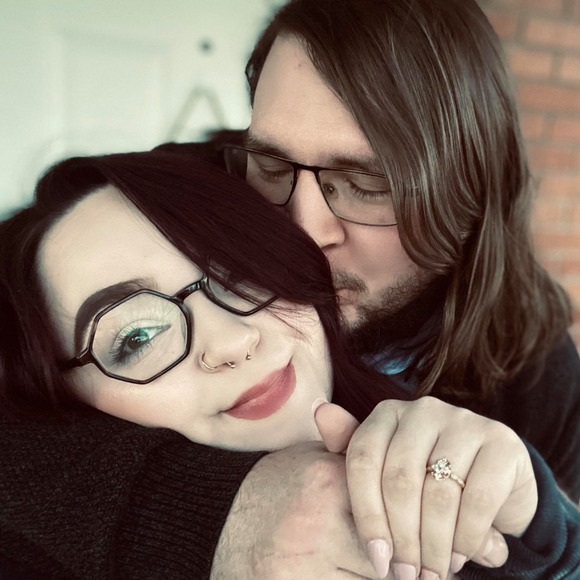 Profile Picture of Peyton Heaberlin (@gracepeyton) on Poshmark