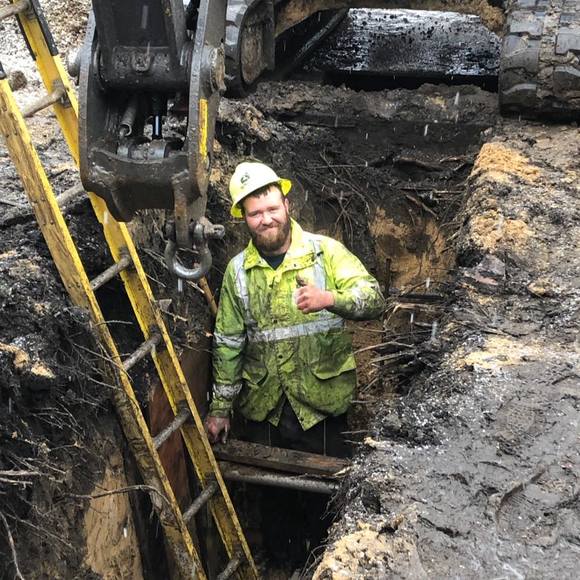 Profile Picture of Tommy Lydon (@tlydon96) on Poshmark