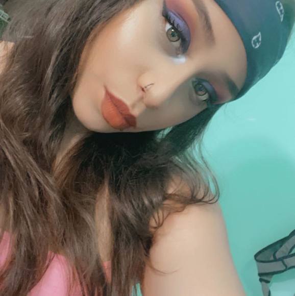Profile Picture of Cindy Paramo (@paramocindy446) on Poshmark