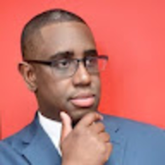 Profile Picture of Gregory Glenn (@gregorygwfg) on Poshmark