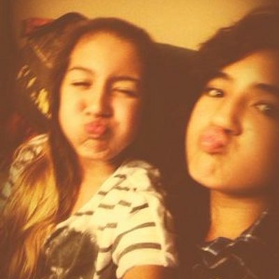 Profile Picture of Malia Mitchell (@Rose_Kahea_Lia) on Twitter