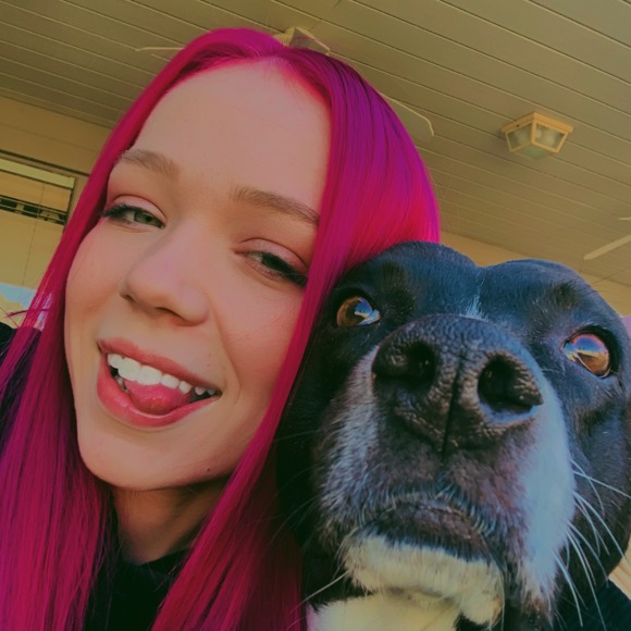 Profile Picture of Katelynn Lindvig (@katelynnlindvig) on Poshmark