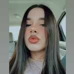 Profile Picture of Claudia Hurtado ꨄ (@la_chinitaa99) on Instagram
