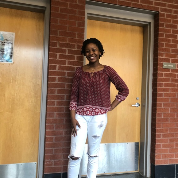 Profile Picture of Brandee Spraggins (@brandees5) on Poshmark