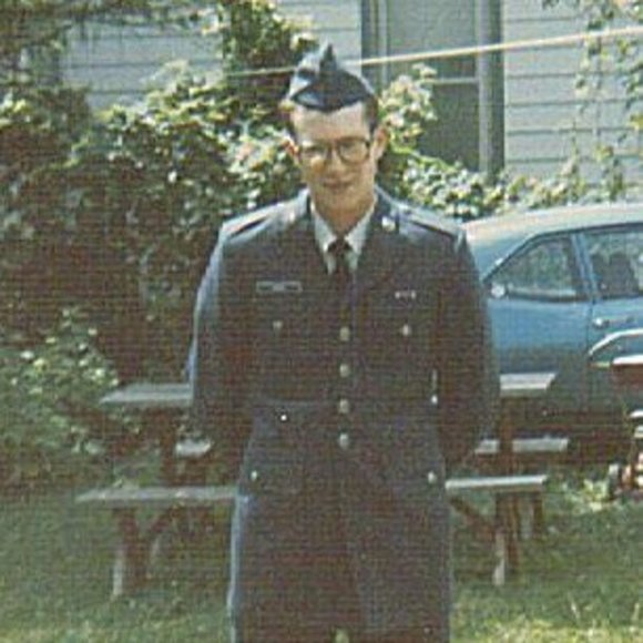 Toby Eavers - Poshmark Profile Picture of Toby Eavers (@tobye175) on Poshmark