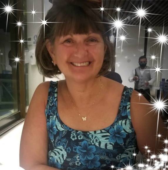 Profile Picture of Cindy Longtin (@zenabell) on Poshmark