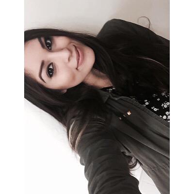 Profile Picture of Julia Chavez (@JuliaaRaee) on Twitter