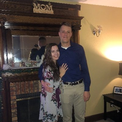 Profile Picture of Lori Tretter (@LoriJune02) on Twitter