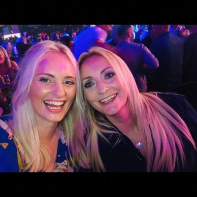 Profile Picture of Dawn Renshaw (@DawnRenshaw5) on Twitter