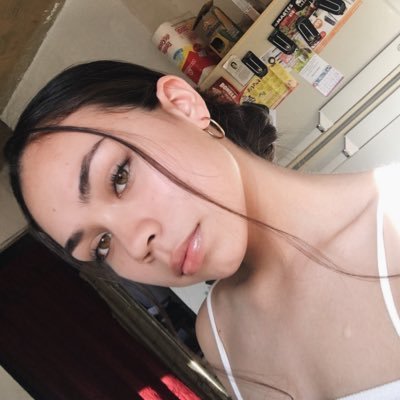 Profile Picture of Melanie Cortez (@melaniecortez03) on Twitter