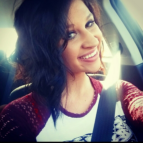 Profile Picture of Alexandra Provancher (@alex_rachelle) on Poshmark