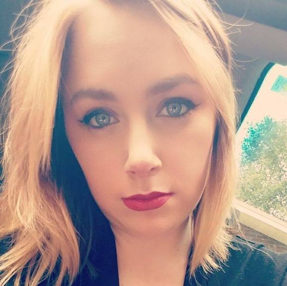 Profile Picture of Victoria Reynolds (@cvictoria1994) on Poshmark