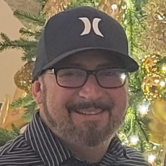 Profile Picture of Brian Craighead (@brandcreative) on Poshmark
