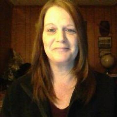 Profile Picture of Roxanne Carlson (@candys460) on Twitter